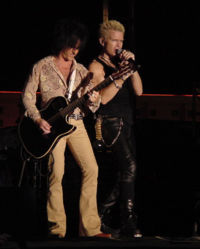 Steve Stevens and Billy Idol in 2003