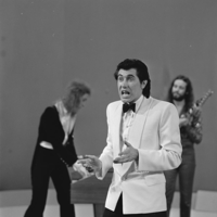 Ferry performing with Roxy Music on Dutch television in 1973