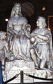 Isabella and Columbus by Larkin Mead under dome of California State Capitol[115]