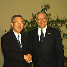 Powell with United Nations Secretary-General Ban Ki-moon.