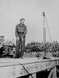Danny Kaye on USO tour at Sasebo, Japan, 25 October 1945. Kaye and his friend, Dodgers manager Leo Durocher, made the trip.[25]