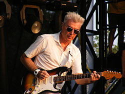 Byrne playing; Austin City Limits, in 2008