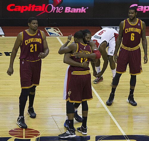 Andrew Bynum